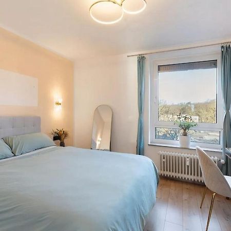 Charmentes Privatzimmer Mit Kueche, Naturgebiet Düsseldorf Exterior foto